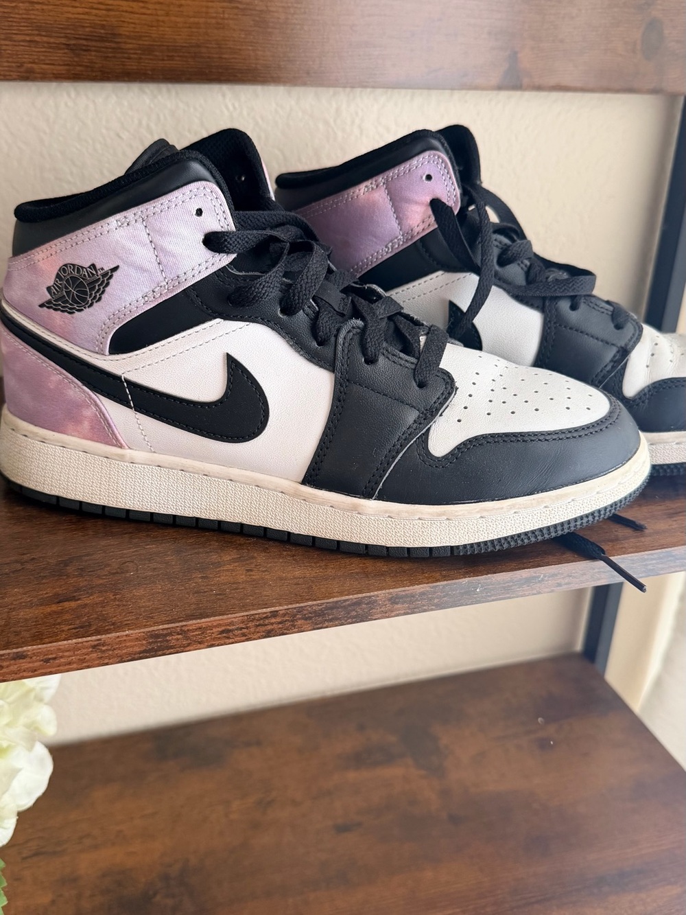 Nike Kids Mid-Top Sneakers - White/Black/Purple Iridescent. Youth size 7.5